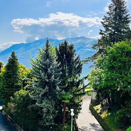Enchanting View Of Maggiore Mountains Appartement