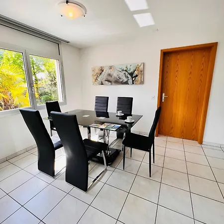Enchanting View Of Maggiore Mountains Appartement Brissago